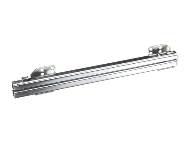 Blomberg Track_Group - 5754640100