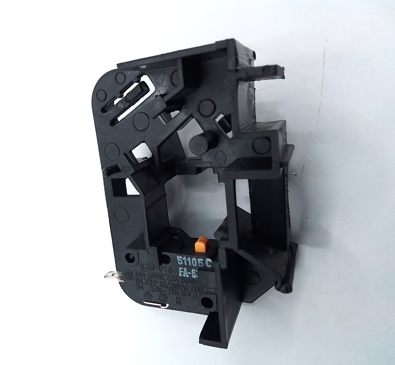 LG Locker Holder Assembly - 3501W1A029H