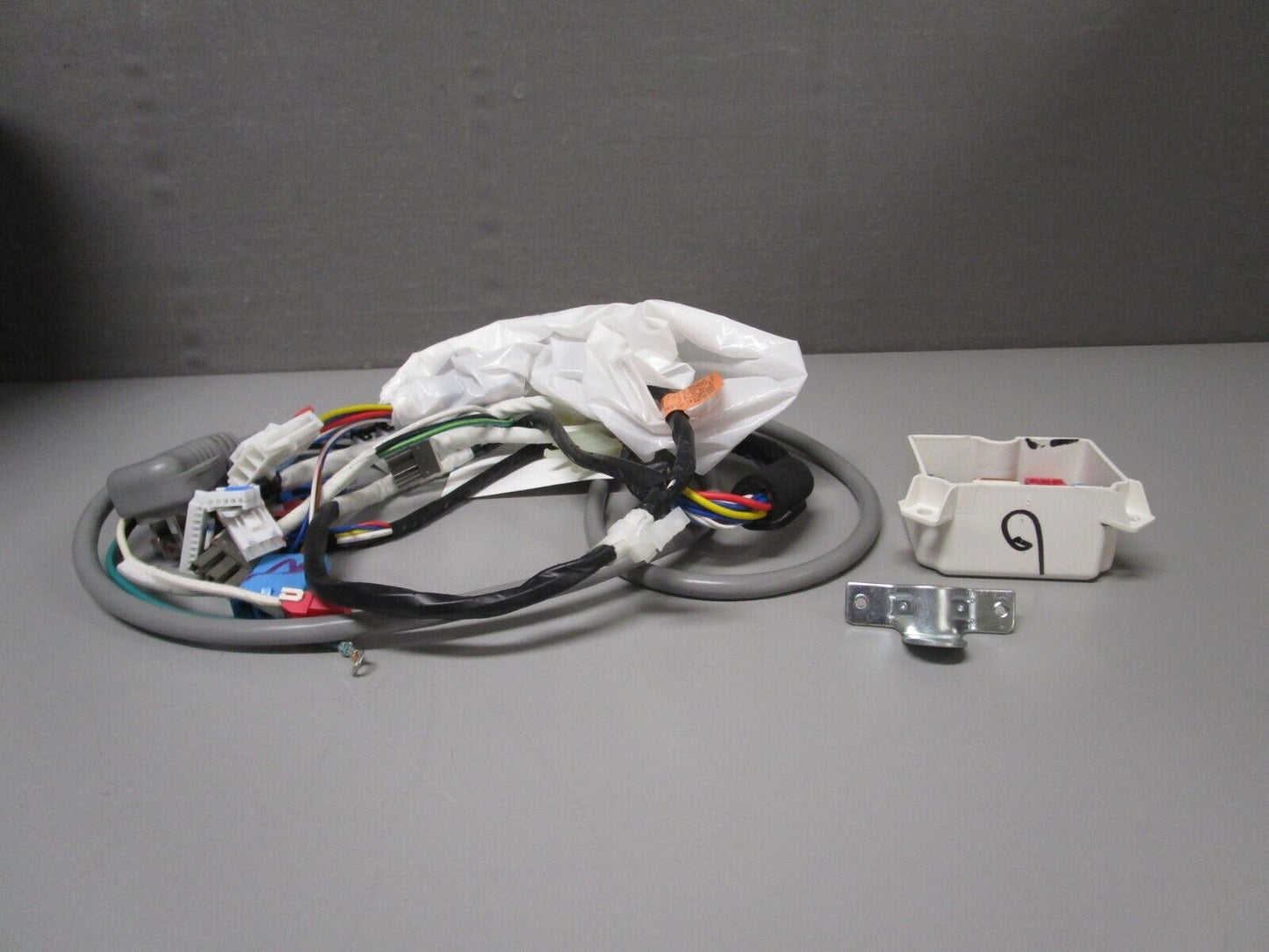 LG Noise Filter Assy - AGM30029101