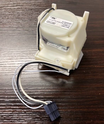 Bosch Refrigerator Detergent Dispenser Flap - 10013697